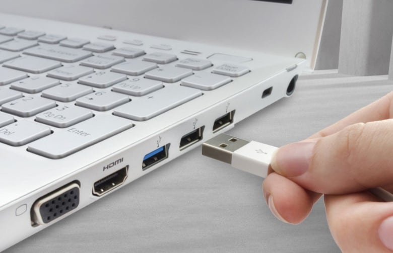 Cara ke-1 Menggunakan Kabel USB